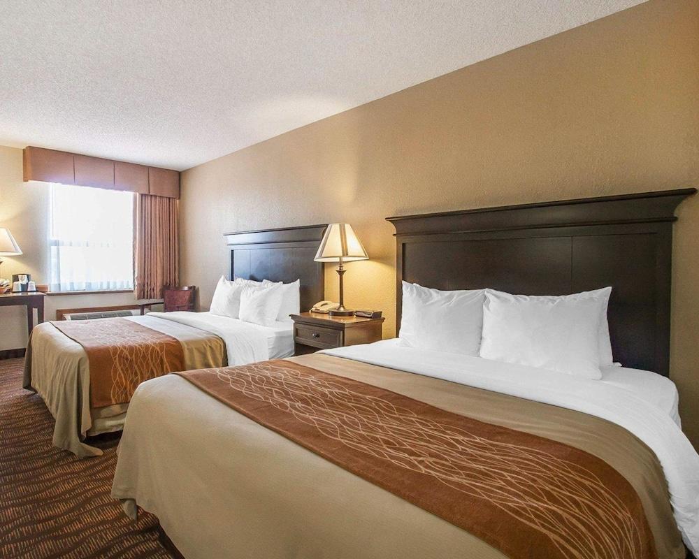 Comfort Inn At Thousand Hills Branson Exterior photo