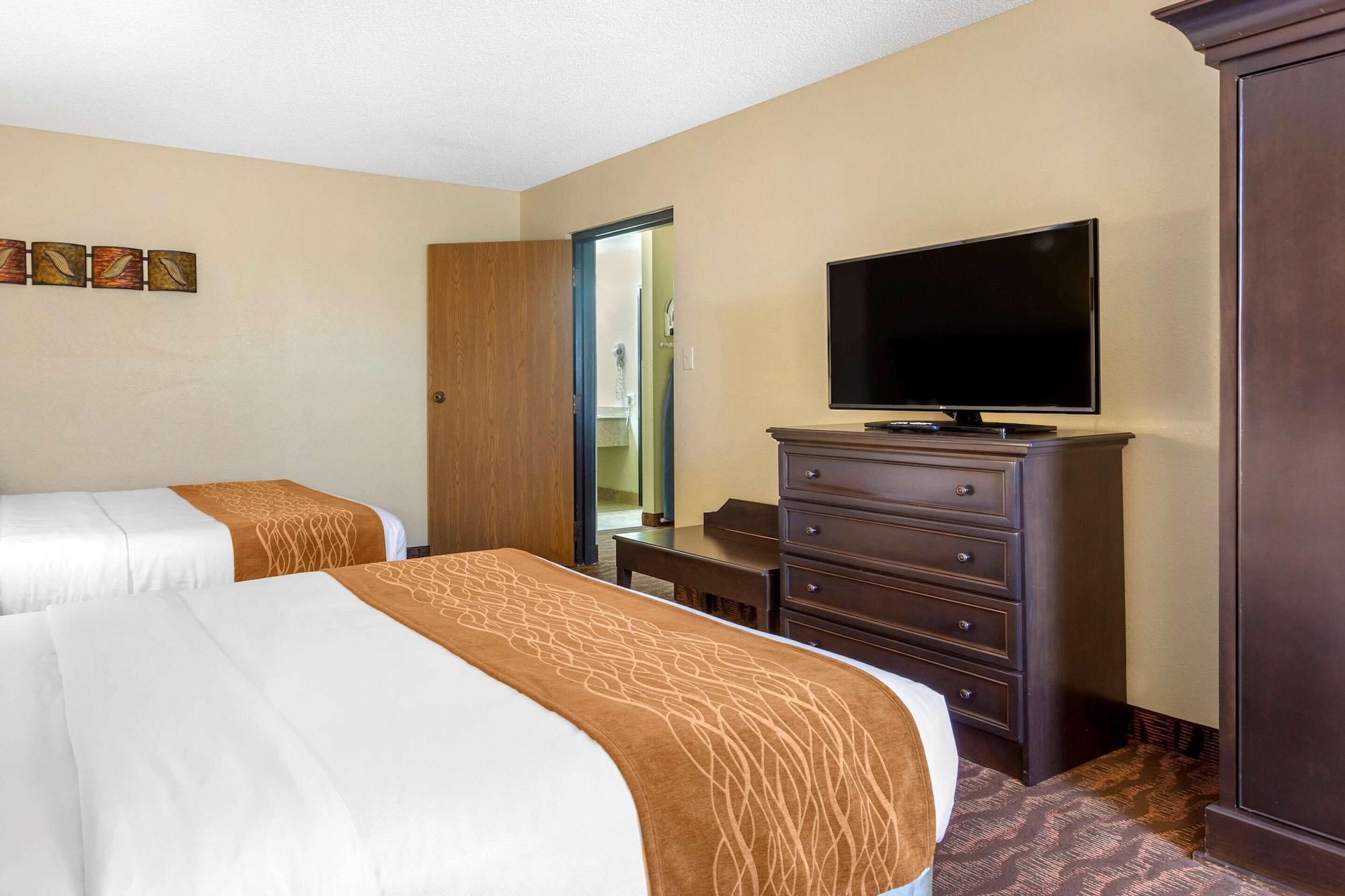 Comfort Inn At Thousand Hills Branson Exterior photo