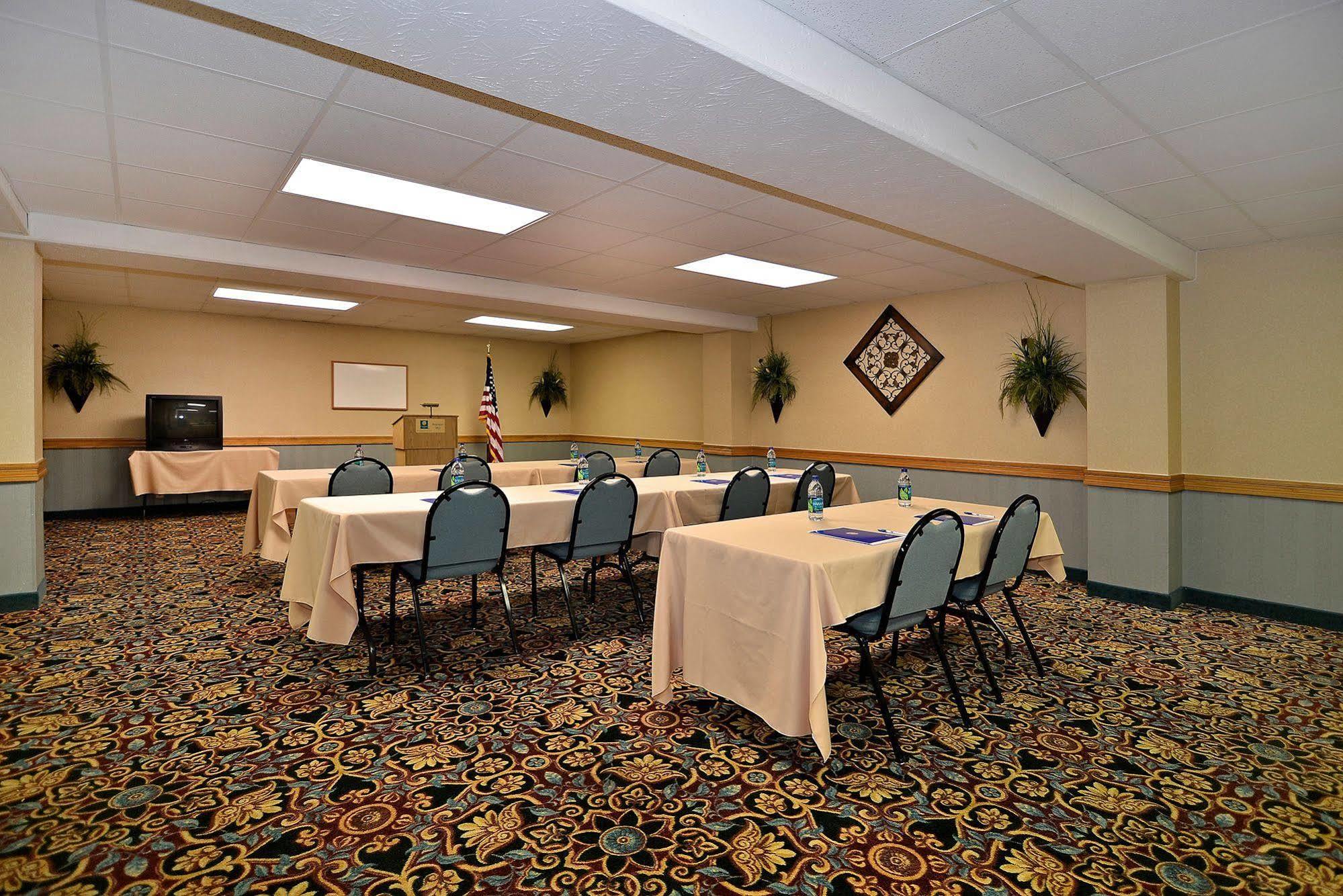 Comfort Inn At Thousand Hills Branson Exterior photo